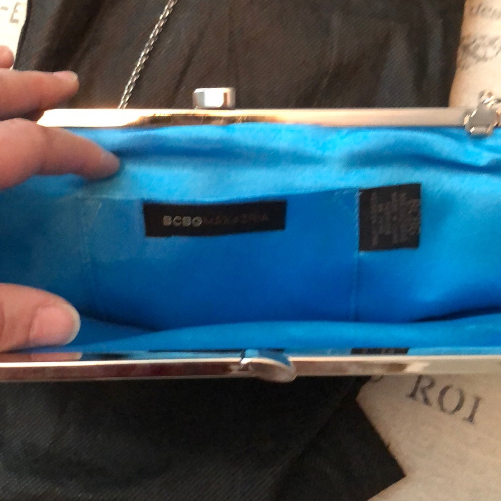 NWT BCBGMAXAZRIA blue clutch - Picture 3 of 3